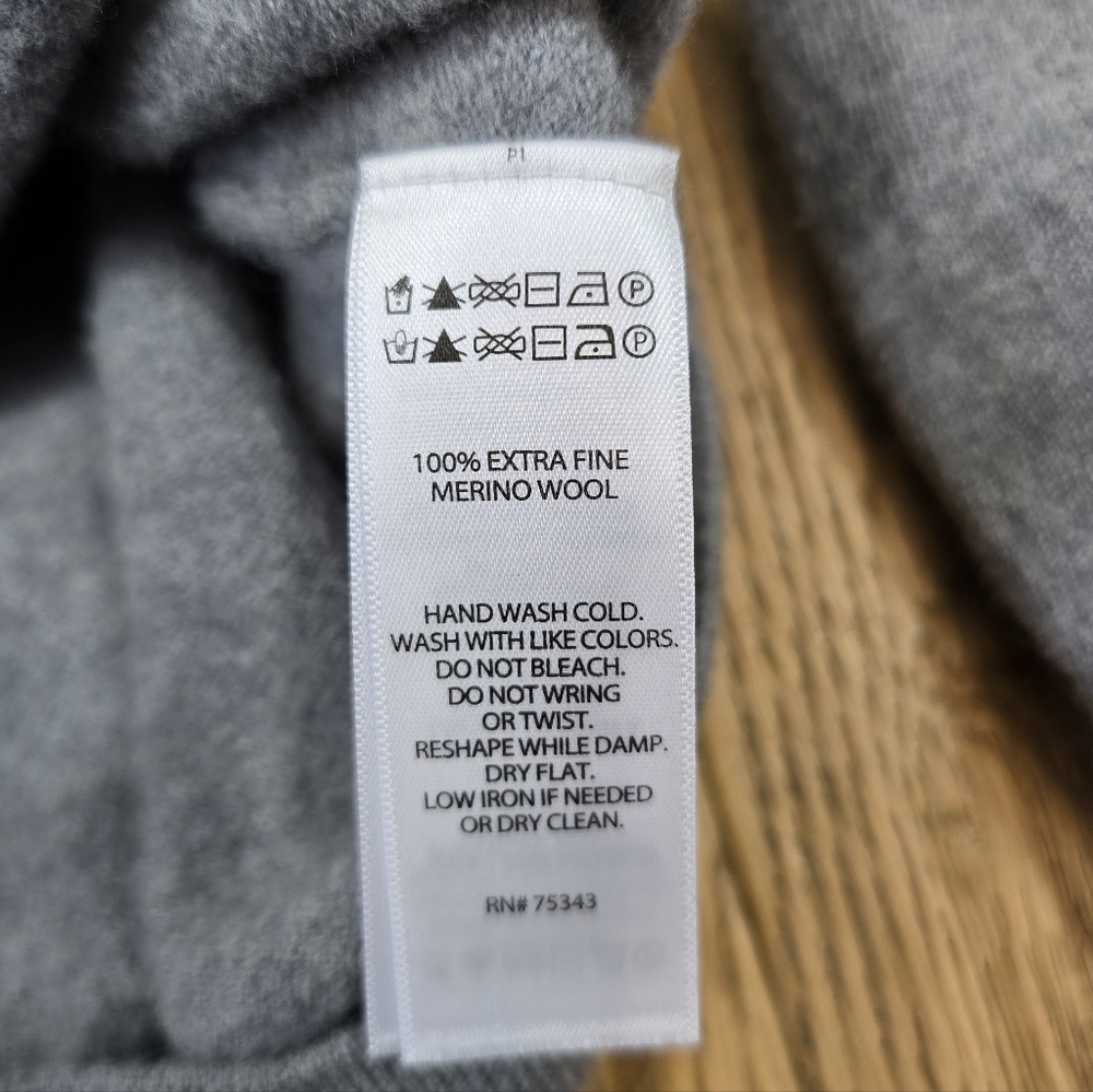 Christian Lacroix Gray Quarter Zip Long Sleeve Sweater Large - Picture 7 of 8